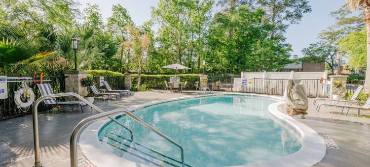 智选假日套房酒店查尔斯顿，阿什利磷酸盐(Holiday Inn Express & Suites CHARLESTON - NORTHWOODS by IHG)图片