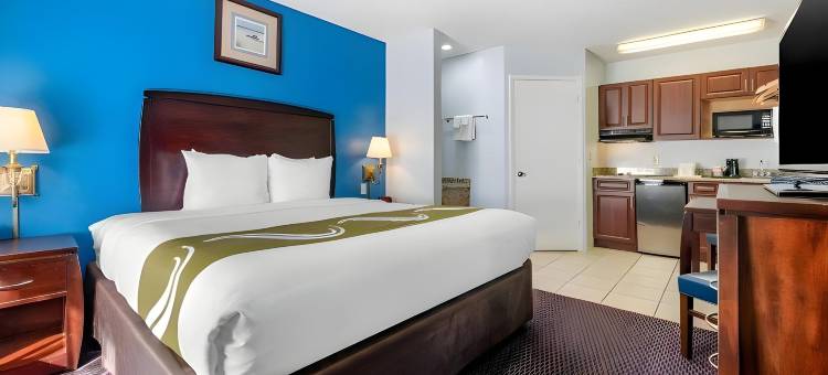 北萨拉索塔凯艺酒店-近丽都岛海滩(Quality Inn Sarasota North Near Lido Key Beach)图片
