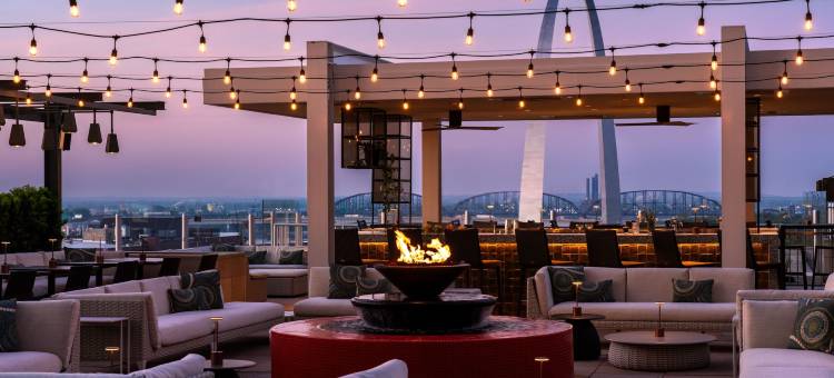 卢米埃尔拱门酒店及娱乐场-凯撒奖励目的地(HoteLumière at the Arch Hotel & Casino - A Caesars Rewards Destination)图片