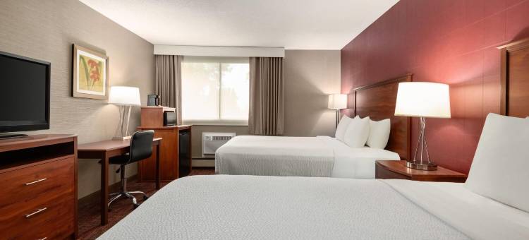 大福克斯华美达酒店(Ramada by Wyndham Grand Forks)图片