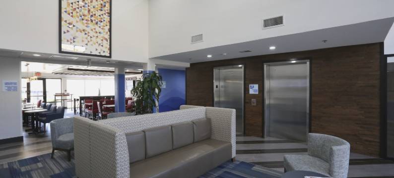 布莱斯伍德智选假日酒店&套房(Holiday Inn Express & Suites BLYTHEWOOD by IHG)图片