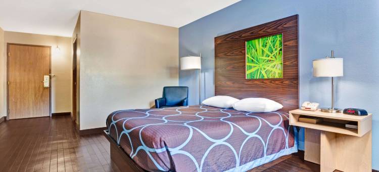 路易斯威尔机场速8酒店(Super 8 by Wyndham Louisville Airport)图片