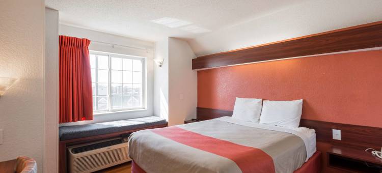 奥拉西6号汽车旅馆(Motel 6 Olathe, KS)图片