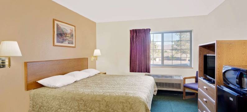 巴特尔山速8酒店(Super 8 by Wyndham Battle Mountain)图片