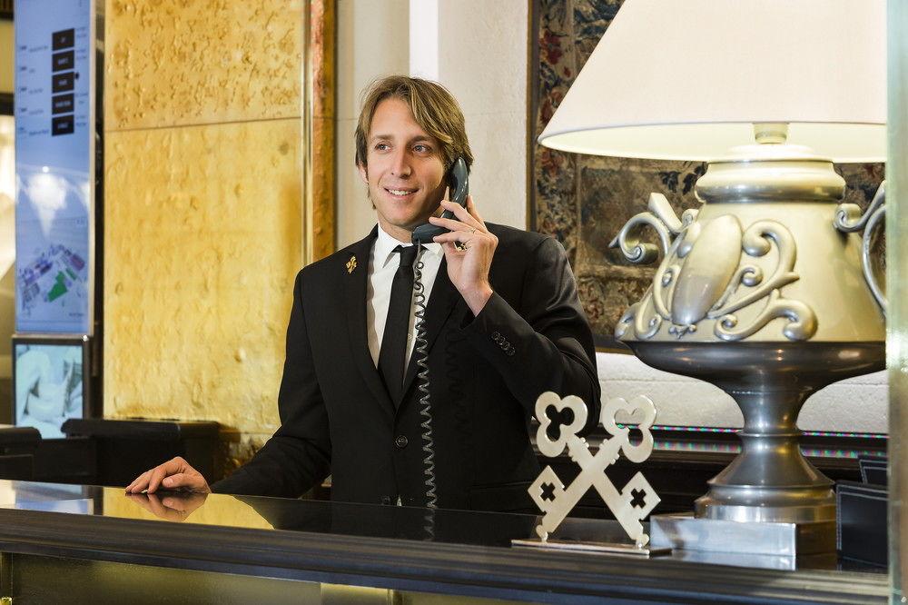 Hôtel Barrière le Majestic CannesOver view