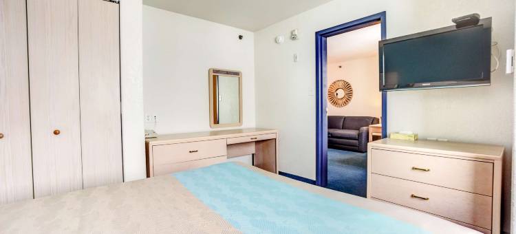 红鹿6号汽车旅馆(Motel 6 Red Deer, AB)图片