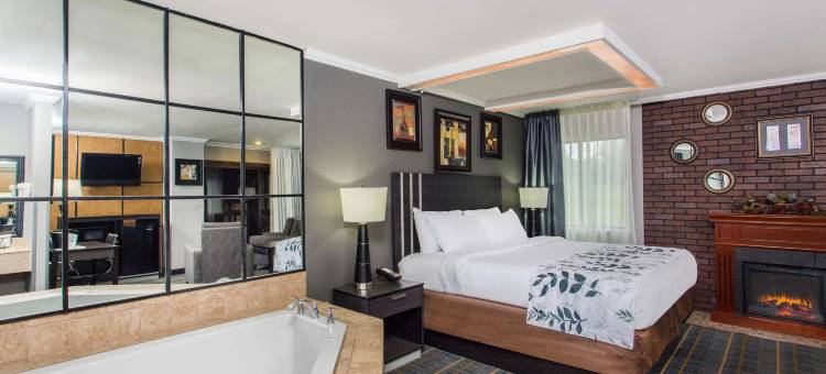 兰开斯特呗盟套房酒店(Baymont by Wyndham Lancaster)图片