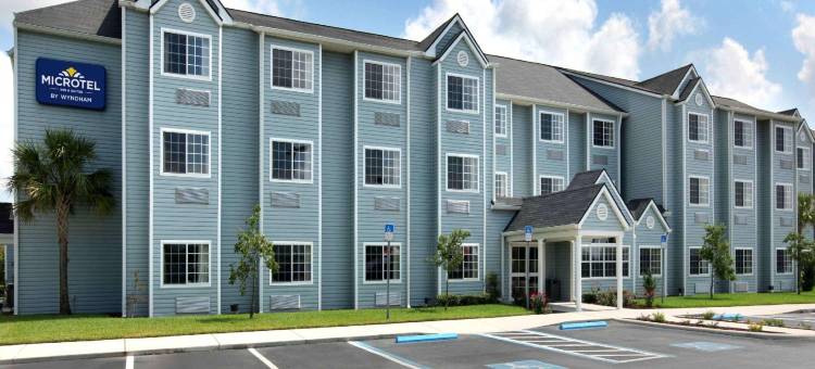 泽菲尔希尔温德姆麦客达套房酒店(Microtel Inn & Suites by Wyndham Zephyrhills)图片