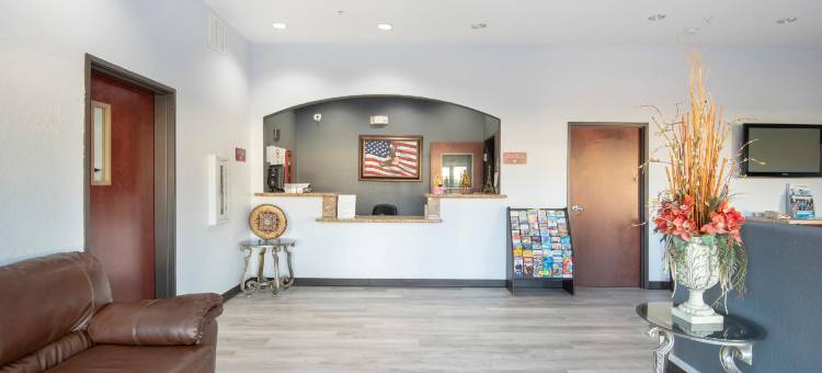 OYO 克卢特杰克逊湖联排别墅(OYO Townhouse Clute Lake Jackson)图片