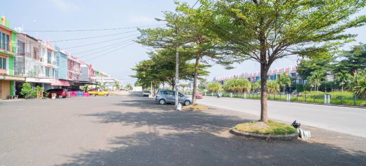 红多兹酒店@阿拉莉亚哈拉潘英达(RedDoorz @ Aralia Harapan Indah)图片