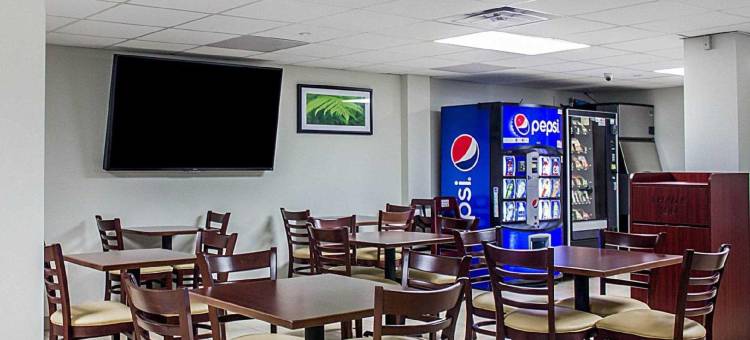 布鲁克林公园戴斯酒店(Days Inn by Wyndham Brooklyn Borough Park)图片