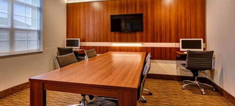 尼亚加拉瀑布麦客达套房酒店(Microtel Inn & Suites by Wyndham Niagara Falls)图片