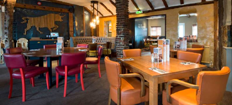 布拉克内尔普瑞米尔酒店(双桥)(Premier Inn Bracknell (Twin Bridges))图片