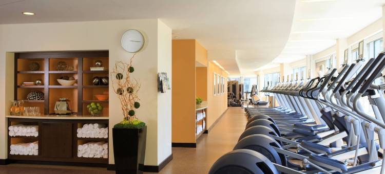阿灵顿首府美景万丽酒店(Renaissance Arlington Capital View Hotel)图片