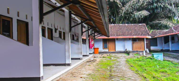 O苏坎迪民宿-近塞梅顿民宿(Hotel O Sukandi Homestay Near the Semeton Homestay)图片