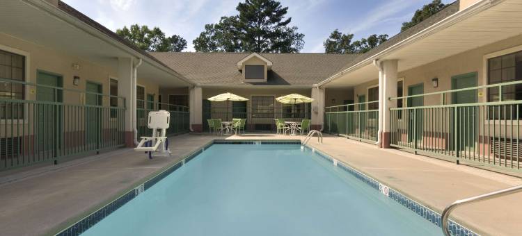 查特斯沃斯-达尔顿温德姆速8酒店(Super 8 by Wyndham Chatsworth/Dalton)图片