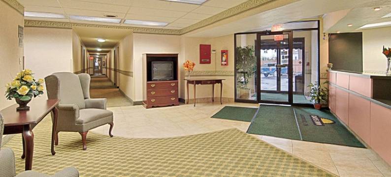 克利夫兰莱克伍德温德姆戴斯酒店(Days Inn by Wyndham Cleveland Lakewood)图片