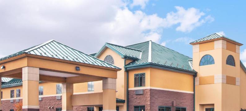 品质酒店布鲁尔顿 - 锡拉丘兹奥奈达湖地区(Quality Inn Brewerton - Syracuse Oneida Lake Area)图片