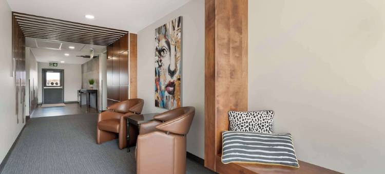 Villa Inn  Suites, SureStay Collection by Best Western图片