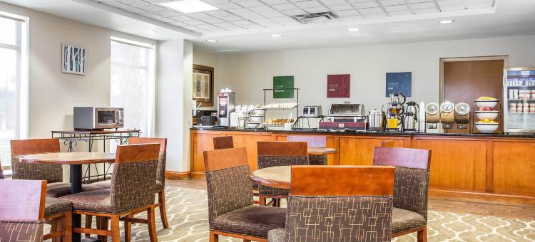 沃尔特伯勒I-95舒适套房酒店(Comfort Inn & Suites Walterboro I-95)图片