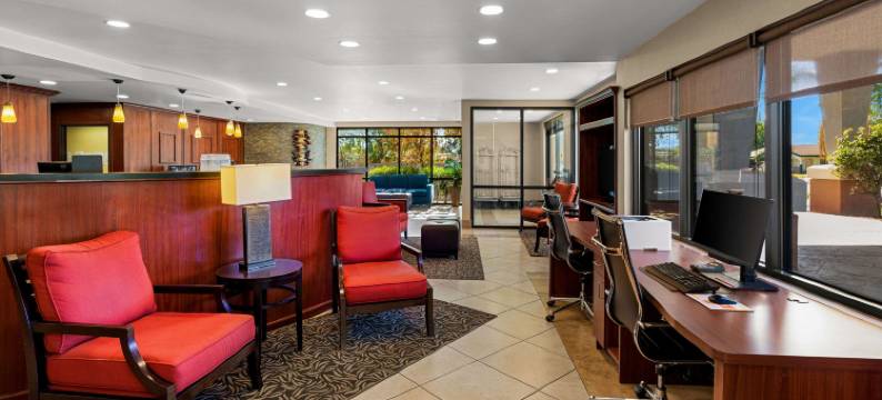 瓦卡拉维尔 - 纳帕谷舒适套房酒店(Comfort Suites Vacaville-Napa Valley Area)图片