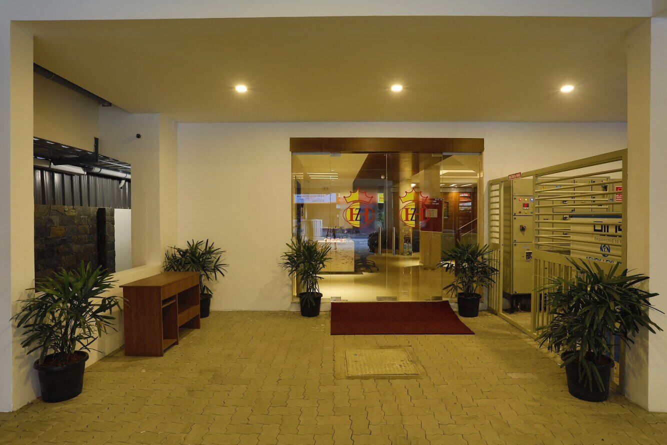 Hotel Zodiac Over view