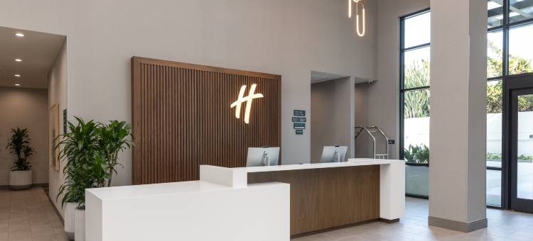 洛杉矶蒙特利公园假日酒店套房(Holiday Inn & Suites Monterey Park - Los Angeles)图片