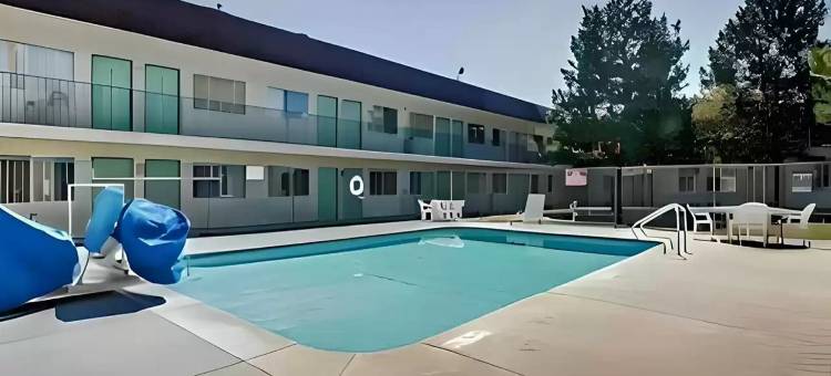 丽柏酒店，柯林斯堡(Motel 6 Fort Collins, CO)图片