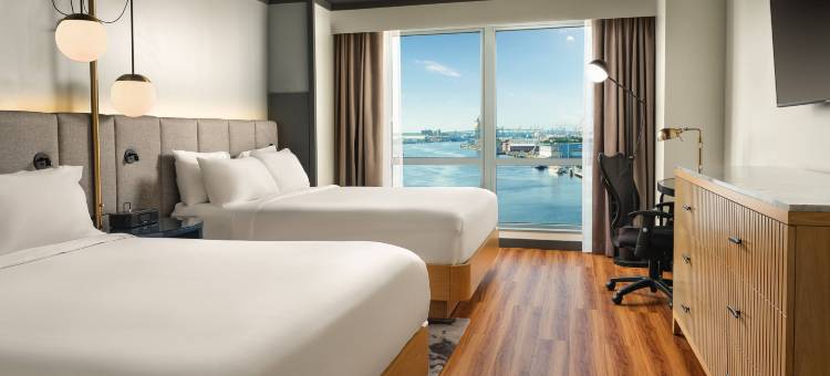 朴茨茅斯诺福克海滨万丽酒店(Renaissance Portsmouth-Norfolk Waterfront Hotel)图片