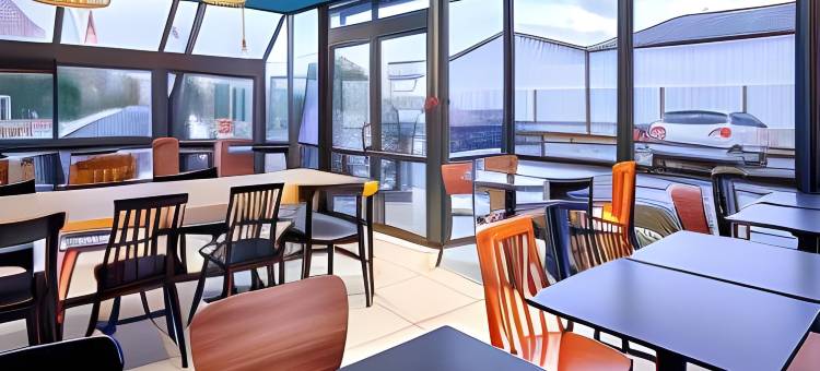 基里亚德-纳博讷南部酒店(Kyriad Direct Narbonne Sud)图片