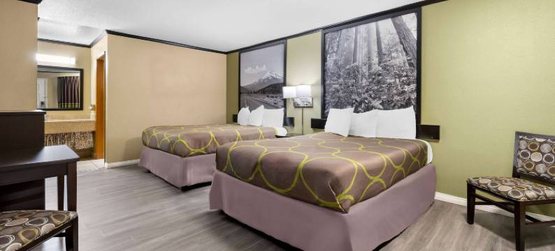 克雷申特城温德姆速8酒店(Super 8 by Wyndham Crescent City)图片