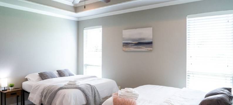 3BR/2BA Home w/ Jacuzzi and Kids Playground图片