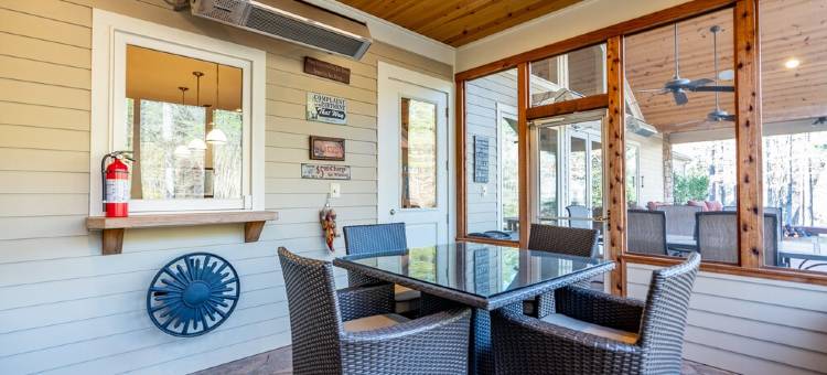 Luxury Retreat on Little Mo River, Fish From Private Docks, Kayaking, Serenity图片