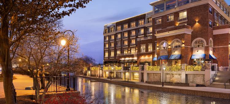 内珀维尔河滨英迪格酒店(Hotel Indigo NAPERVILLE RIVERWALK by IHG)图片