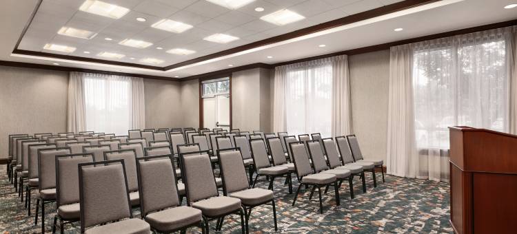 华盛顿杜勒斯国际机场酒店欢朋套房酒店(Hampton Inn & Suites Washington-Dulles International Airport)图片