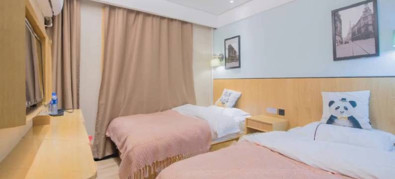 华敏青旅(上海南京东路步行街店)图片