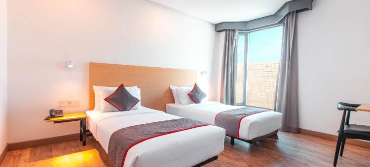 超级OYO联排别墅1号酒店萨伦巴(Super OYO Townhouse 1 Hotel Salemba)图片