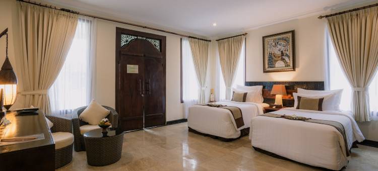 奥姆巴克日落(Ombak Sunset)图片