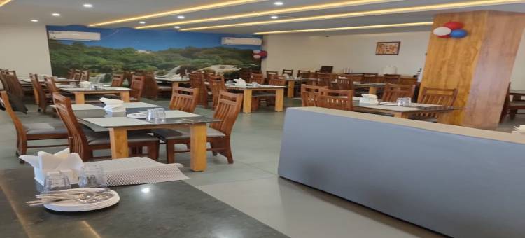 莫尔比快乐帝国酒店(Hotel Fun Imperial Morbi)图片