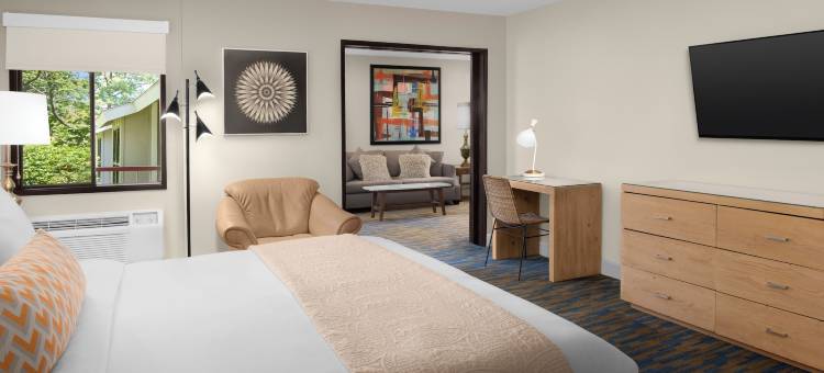 阿什兰山套房酒店(Ashland Hills Hotel & Suites)图片