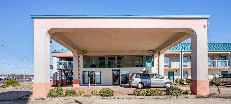 OYO密西西比里奇兰德/杰克逊机场49号高速公路酒店(Rodeway Inn)图片