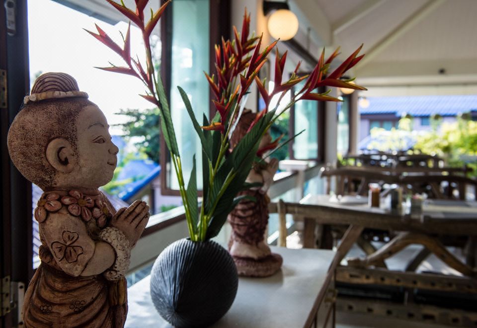 Neptune's Villa Hotel Over view