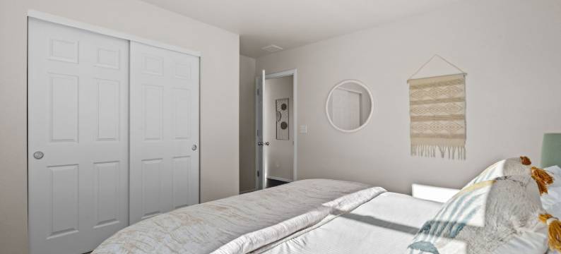 新！适合家庭的住宅，配有台球桌，特大号床(New! Family-Friendly Home with Pool Table, King Beds)图片