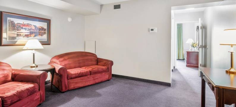 二楼东侧标准套房(Second Floor East Standard Suite)图片