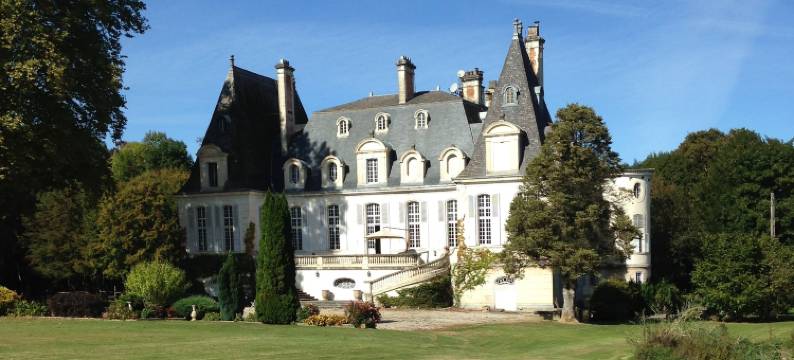 瓦尔拉尔邦城堡住宿加早餐旅馆(Chateau du Val Larbont)图片