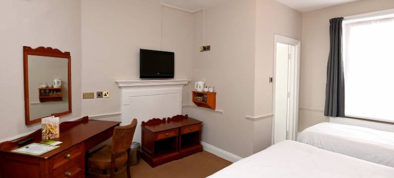 原白鹿 - 令伍特马斯顿旅馆(Original White Hart, Ringwood by Marston's Inns)图片