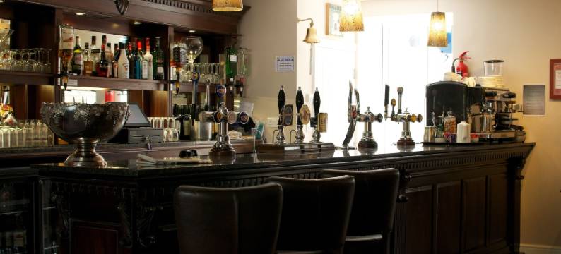 斯瑞霍斯舒酒店(The Three Horseshoes Hotel)图片