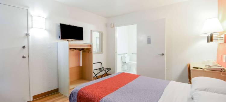 凯尔索圣海伦斯火山6号汽车旅馆(Motel 6 Kelso, WA - Mt. St. Helens)图片