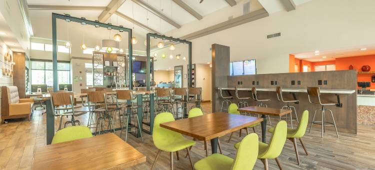 Holiday Inn & Suites 桃树市(Holiday Inn & Suites Peachtree City)图片