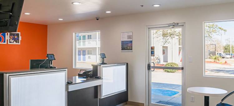 密西西比贝圣路易斯湾 6 号汽车旅馆(Motel 6 Bay Saint Louis, MS)图片